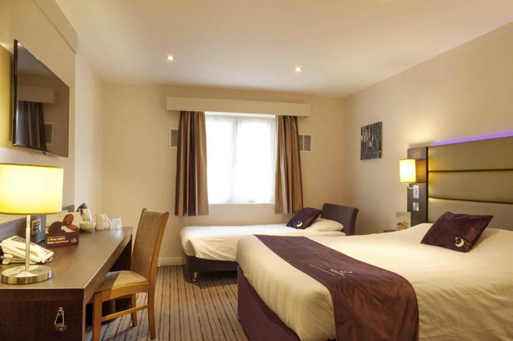 Premier Inn Aberdeen Airport - Dyce Zimmer foto