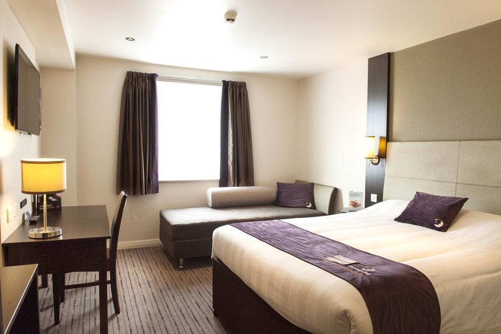 Premier Inn Aberdeen Airport - Dyce Zimmer foto