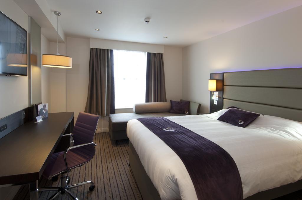 Premier Inn Aberdeen Airport - Dyce Zimmer foto