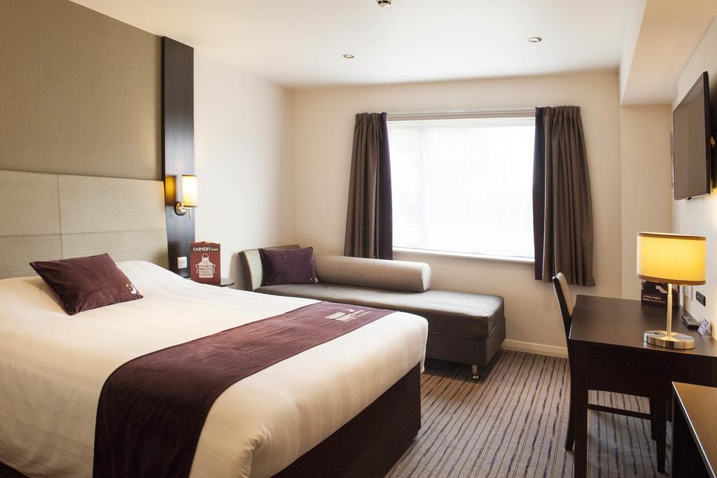 Premier Inn Aberdeen Airport - Dyce Zimmer foto